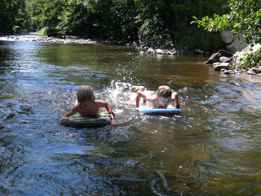 Activité nautique sur l'Alagnon